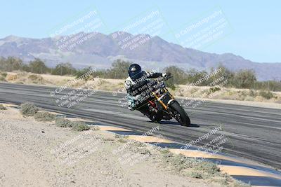 media/Dec-04-2025-Racers Edge (Thu) [[5ebc9f124d]]/3-B Group/3-Session 2 (Turn 7 Inside)/